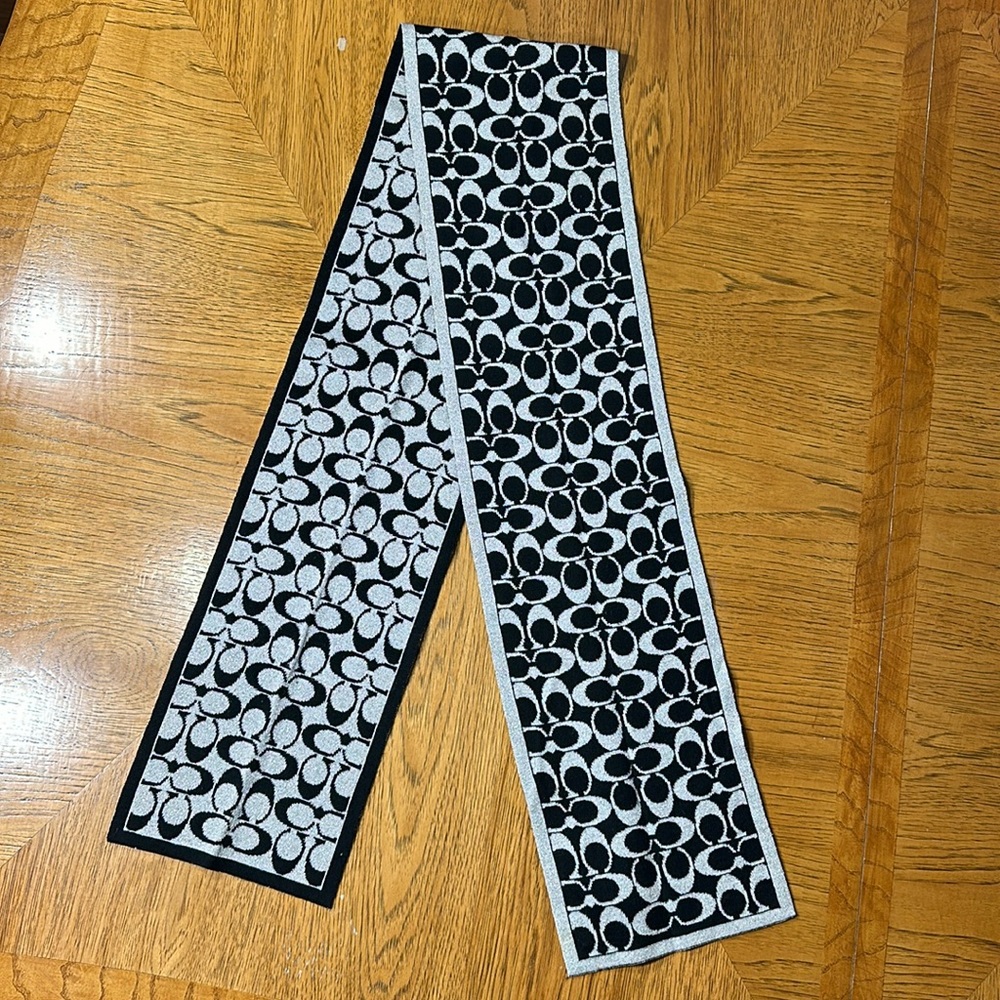 COACH Signature Metallic Knit Muffler